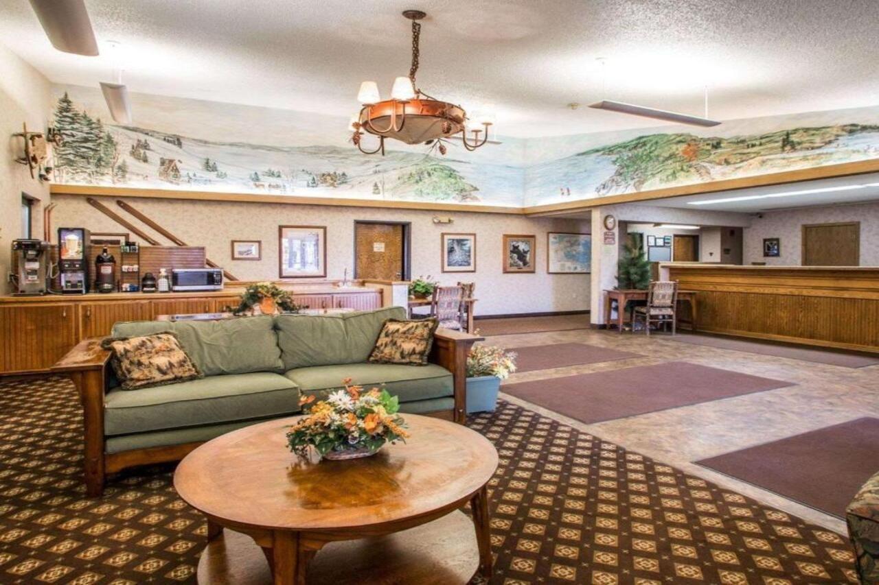 Quality Inn Айрънууд Екстериор снимка