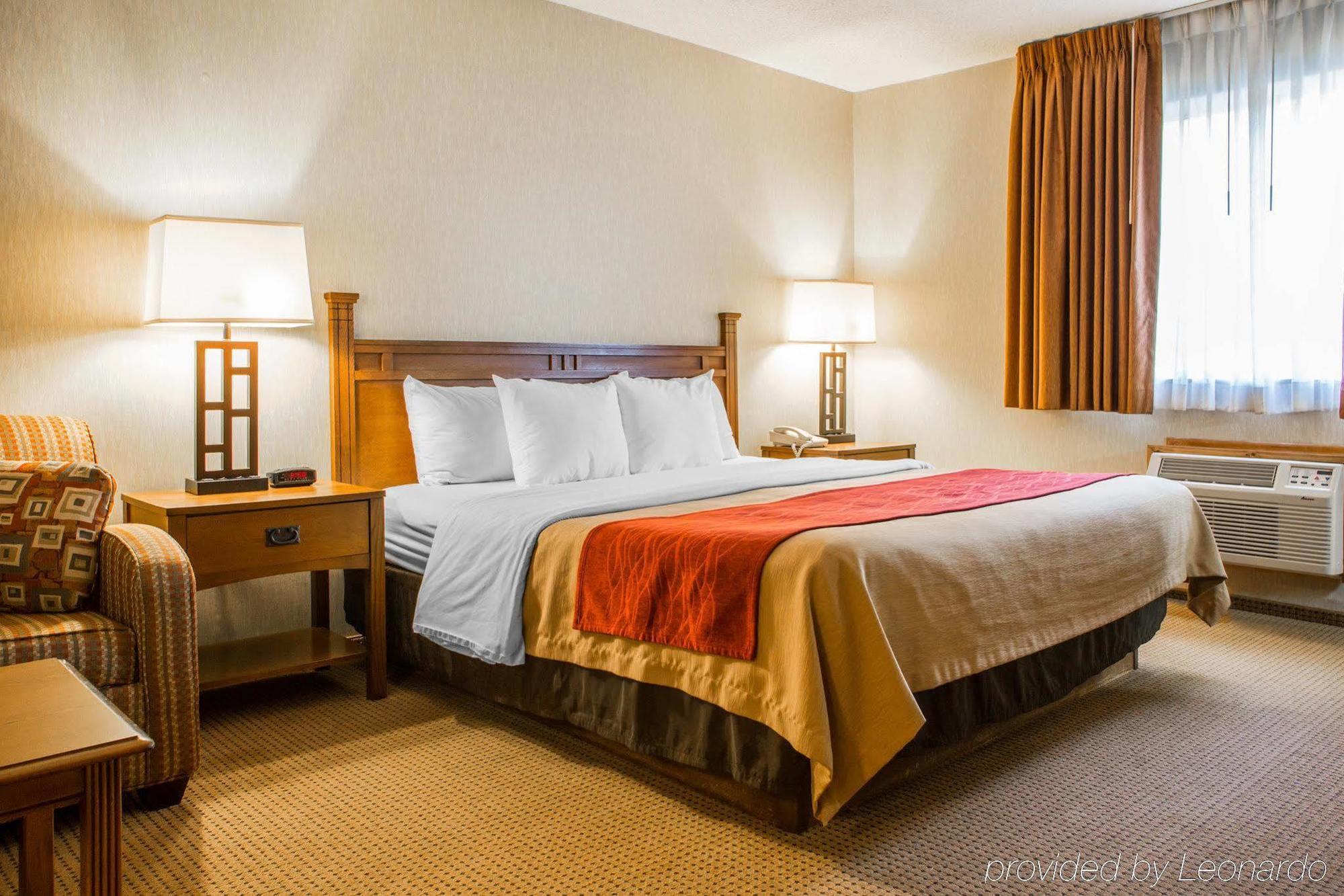Quality Inn Айрънууд Екстериор снимка