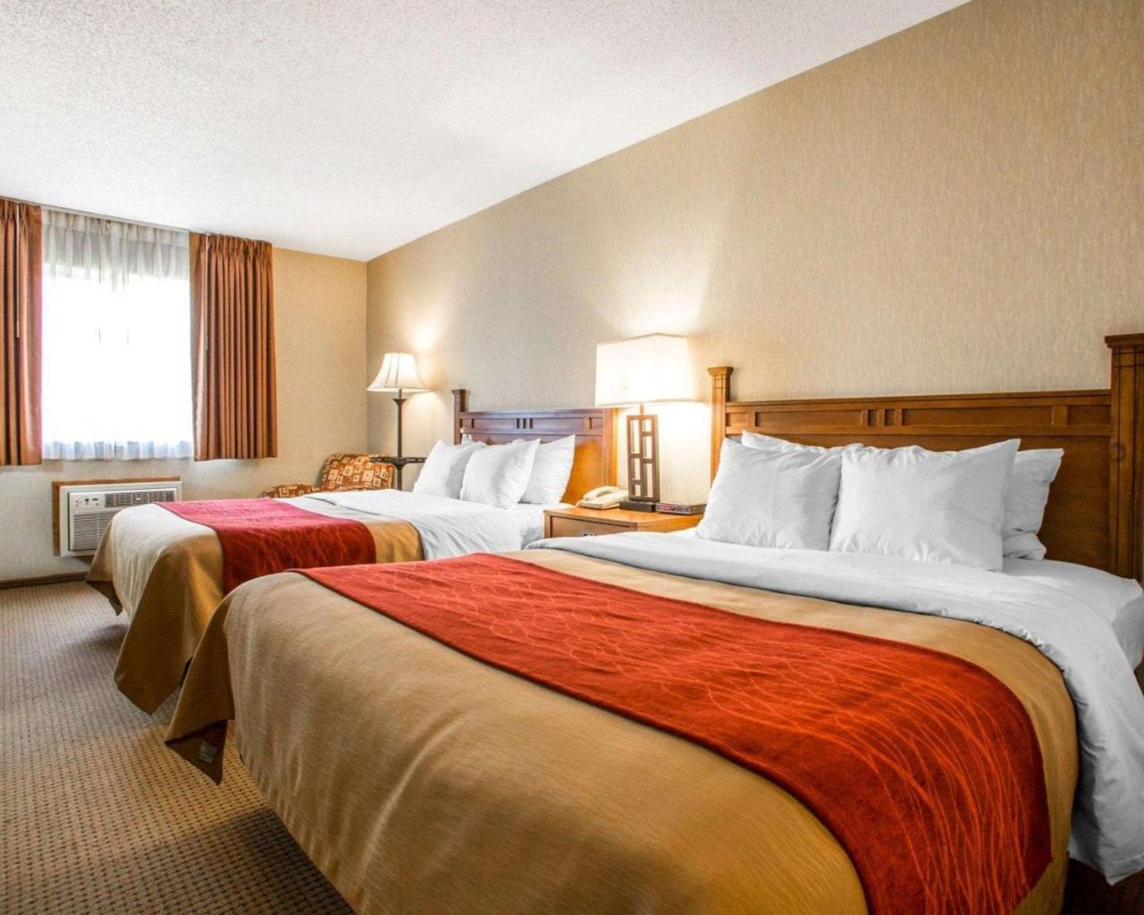 Quality Inn Айрънууд Екстериор снимка