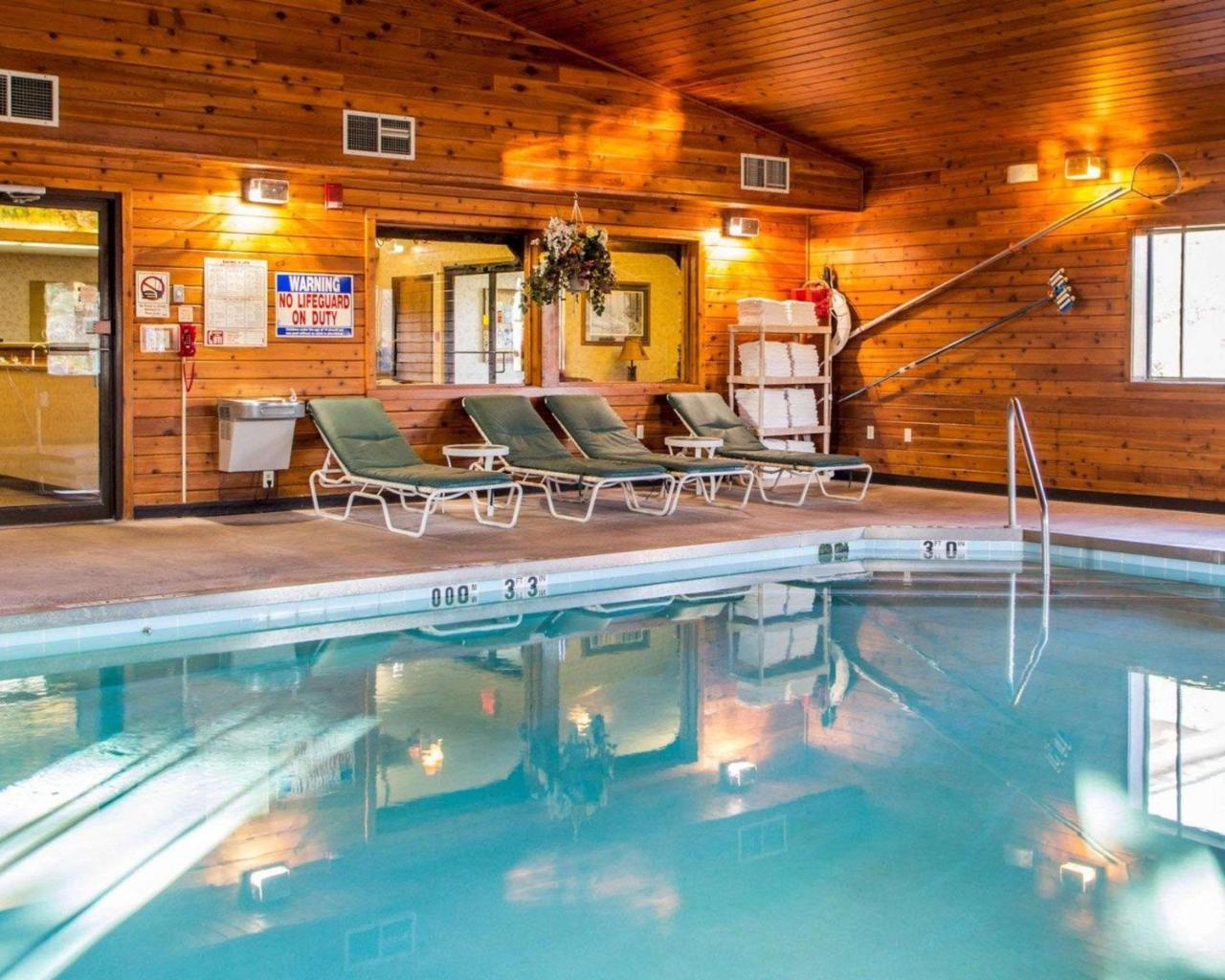 Quality Inn Айрънууд Екстериор снимка